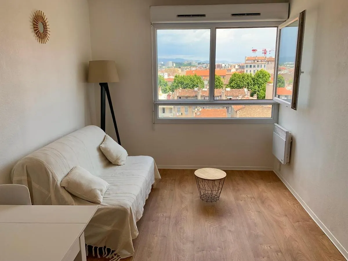 Apartment Appartement Tout Equipe A 6 Minutes De La Gare St Charles Marseille France