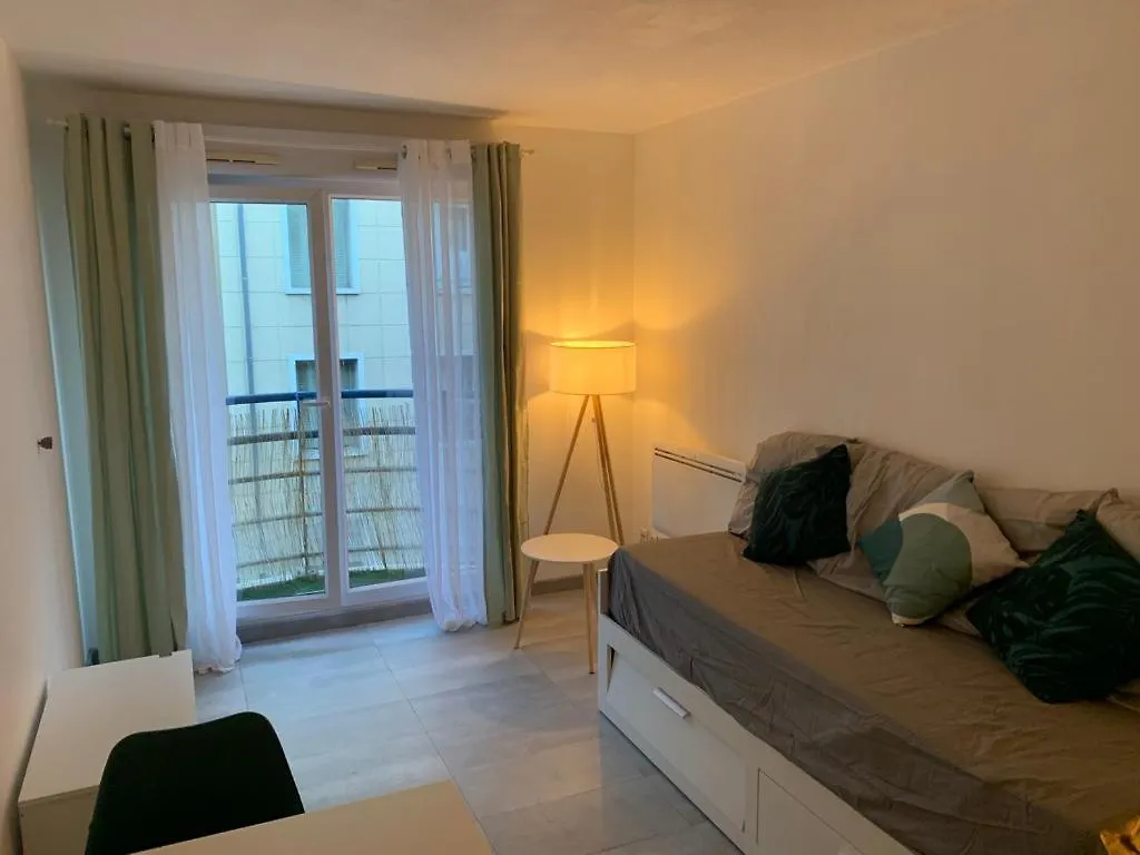 Appartement Tout Equipe A 6 Minutes De La Gare St Charles Marseille